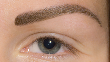 pigmentierte Augenbraue mit Permanent Make-Up in Fulda